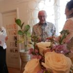 flowers at a wedding at the margaret river marriage office